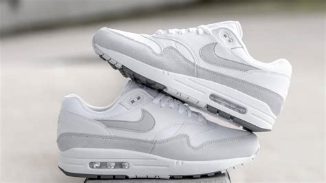 nike air max wit met grijs|Air Max 1 Nike.